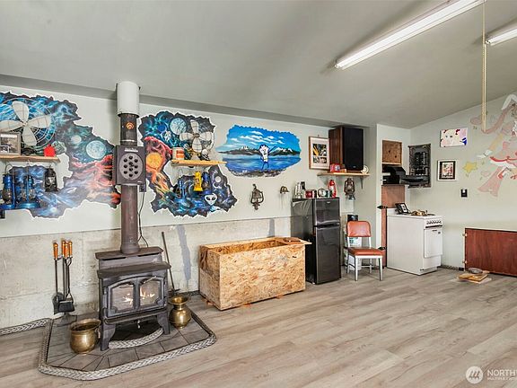 5th image of 9930 Misery Point Road NW