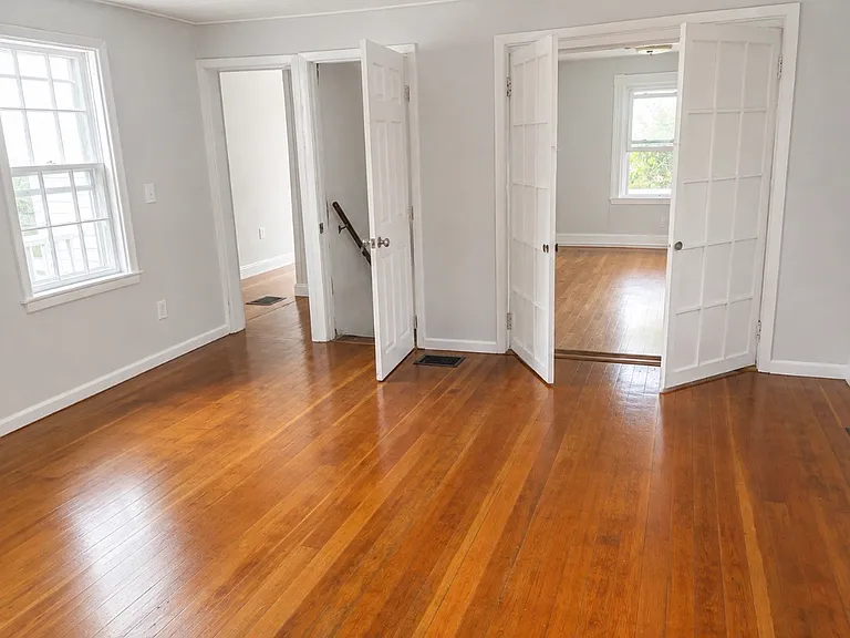 7 Park St #B — Photo 5