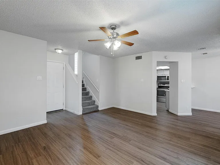 11406 Ptarmigan Dr #B — Photo 10