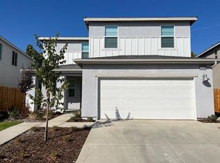 2411 Explorador Dr, Merced, CA