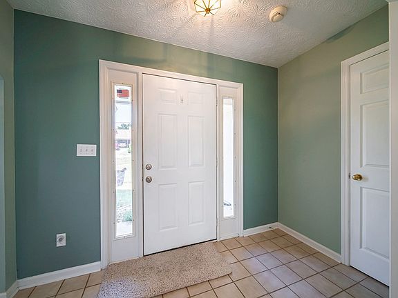 5th image of 48 Lee Road 986