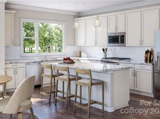 908 Kinsey Aly, Charlotte, NC 28217