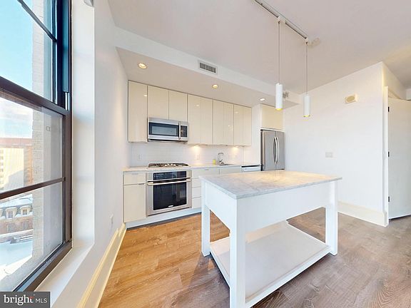 5th image of 1011 M St NW Unit 804