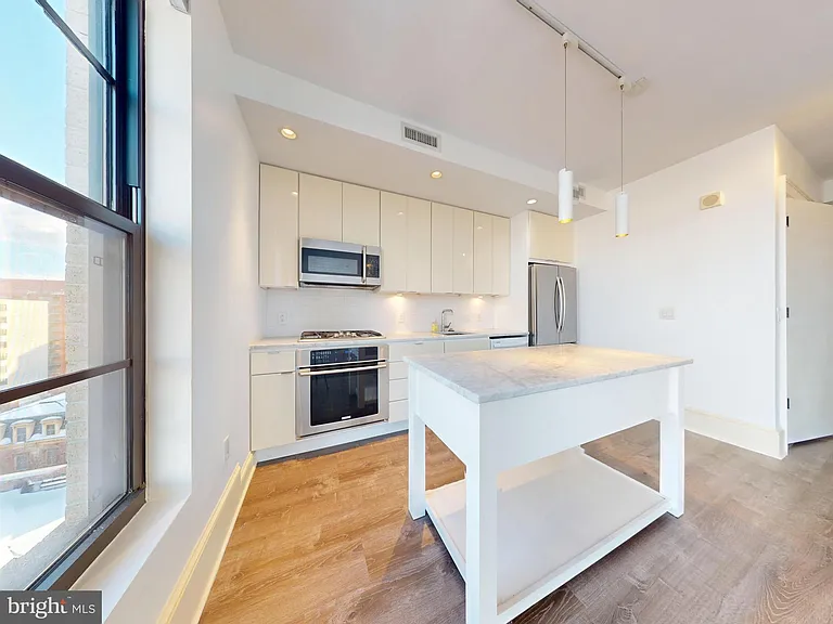 1011 M St NW #804 — Photo 5