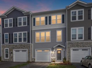 123 Choke Cherry Ct, Lake Frederick, VA 22630