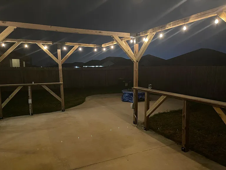 1030 Santa Catalina St — Photo 21