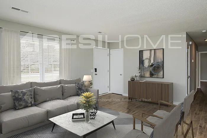 126 Greenwood Cir — Photo 3