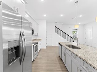 639 W 25th St, Sanford, FL 32771