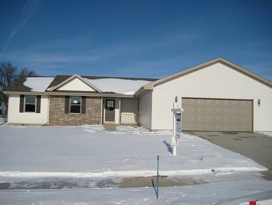 1st image of 4075 Kingsford Dr