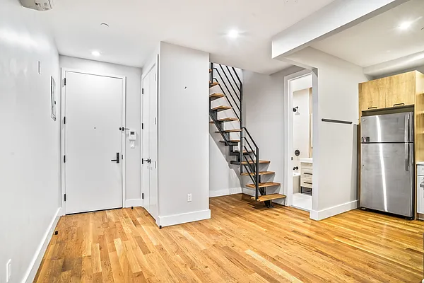 Rented by Compass | media 30