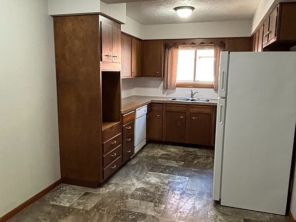 4th image of 231 N 1st St APT 4-S4