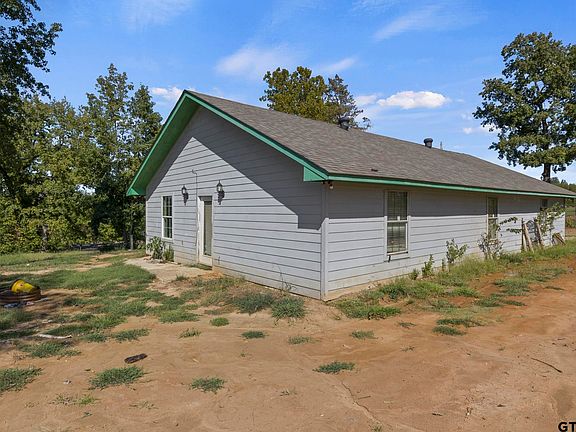 3rd image of 2949 State Highway 67 W