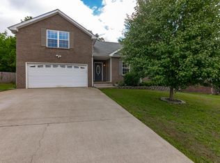 1692 Ridge Runner Ct, Clarksville, TN 37042