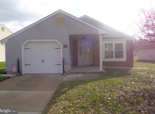 19 Blanchard Dr, Deptford, NJ 08096