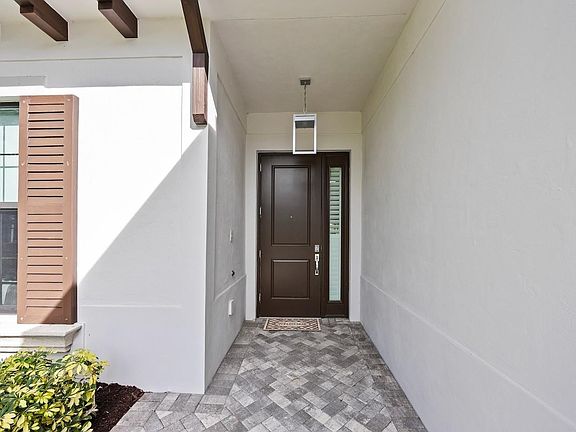 4th image of 3069 Bellflower Circle