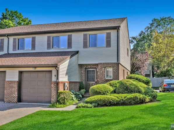 9 Hampton Ct #9, Township Of Washington, NJ 07676
