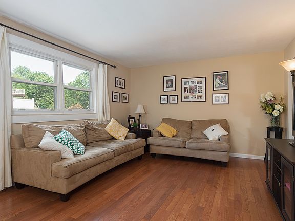 4th image of 5645 Sky Hill Dr