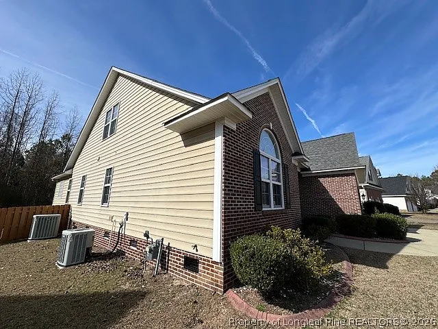 1920 Abbeydale Ln — Photo 5