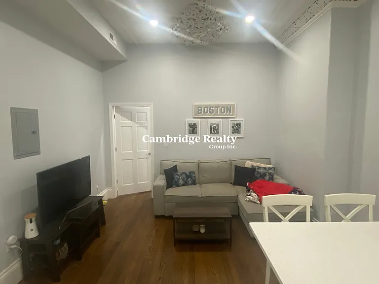 475 Massachusetts Ave #2T — Photo 8