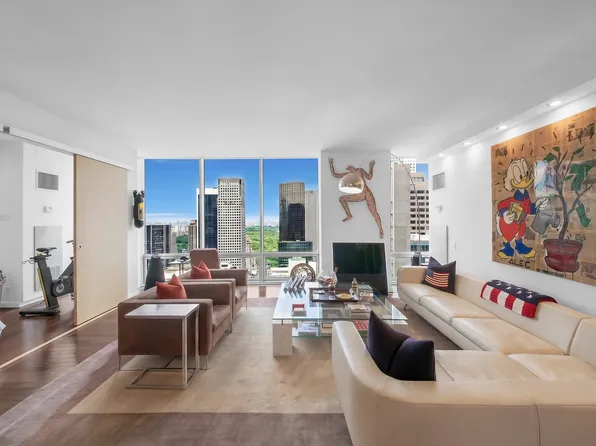 641 5th Avenue image 1 of 17