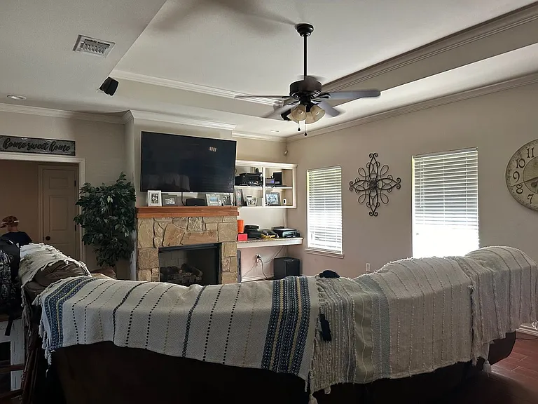 885 Box Car Rd — Photo 16