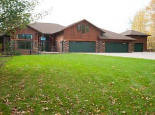 5030 Jonan Dr, Hermantown, MN 55811