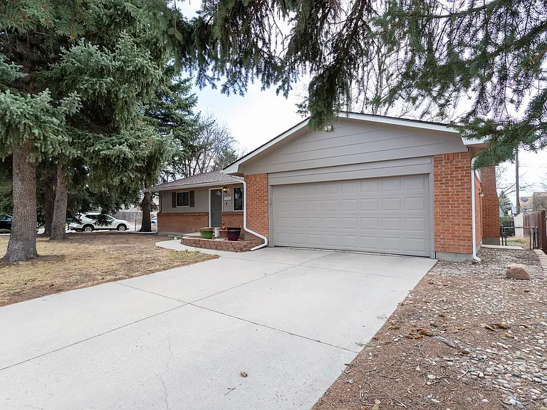 3727 Meadowland Blvd — Photo 3