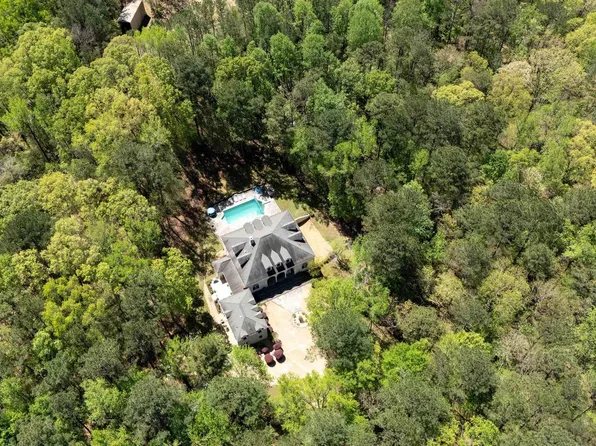 375 High Forest Dr, Fayette, AL 35555