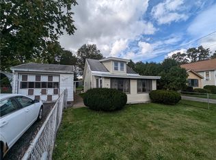 71 Lee Rd, Rochester, NY 14606