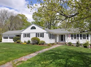 11 Hastings Rd, Lexington, MA 02421