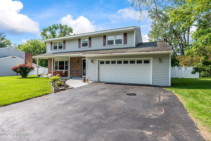 2nd image of 1908 Evva Drive