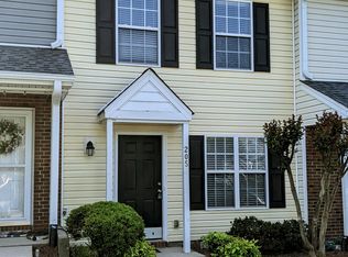 205 Malamute Ln, Greensboro, NC 27407