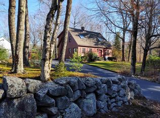 88 N Wolfeboro Rd, Wolfeboro, NH 03894