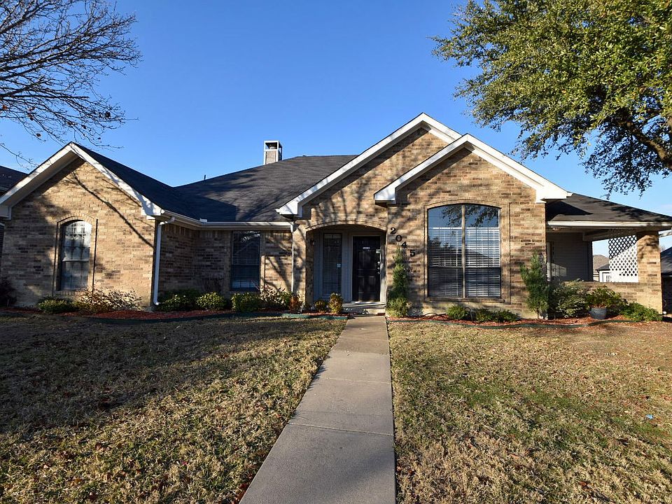 1st image of 2045 Robin Hill Ln