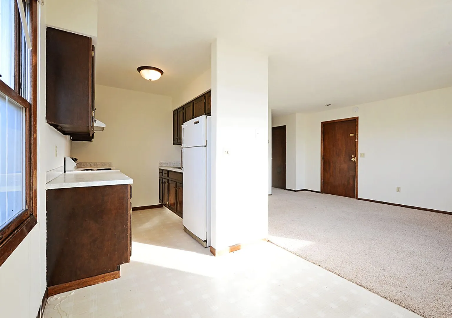 601 Maple Street — Photo 2