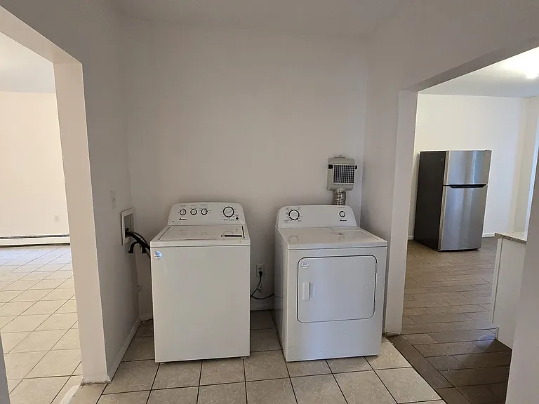 79 Eaton Pl #1 — Photo 10