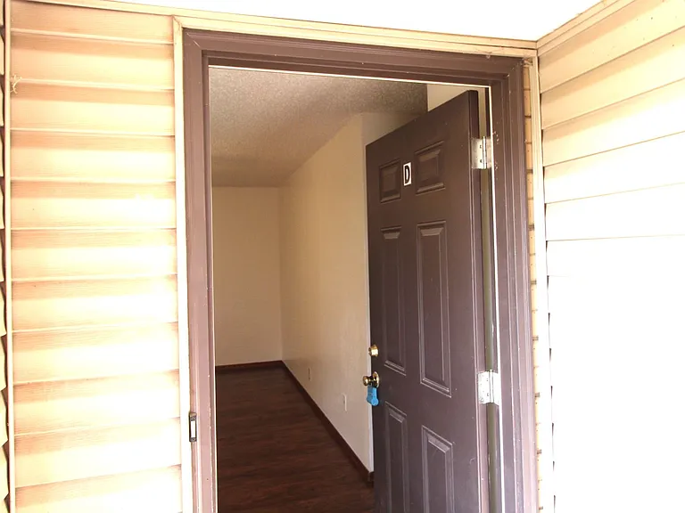 336 Chalmette Dr — Photo 6