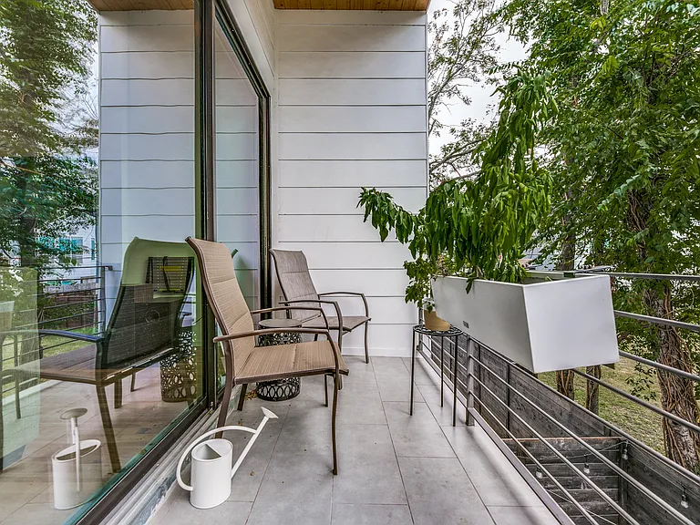 1839 Summit Ave #3 — Photo 13