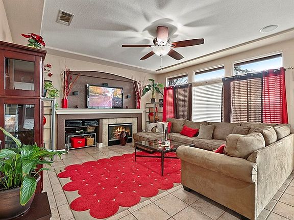 5th image of 737 Savory Ln