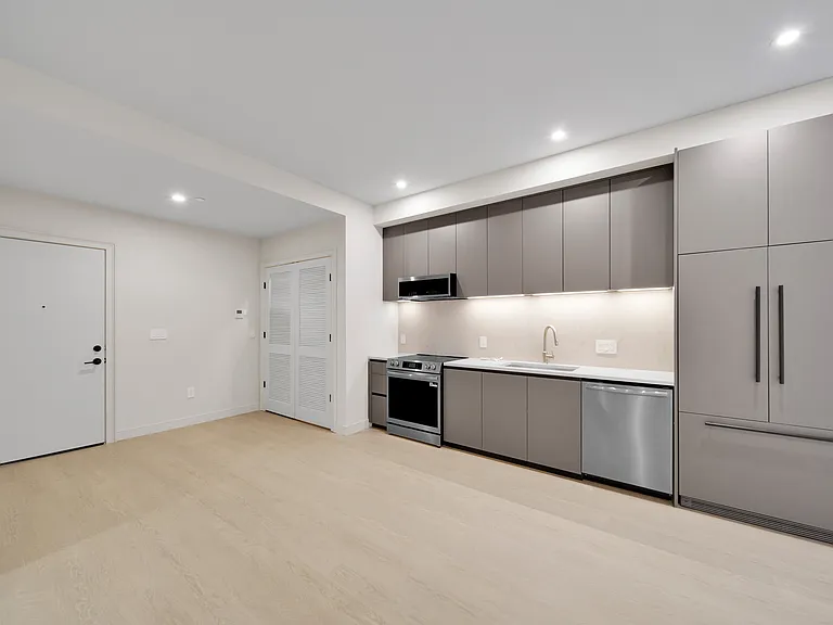 The Duke | 2121 Ward Place NW | Luxury Residences — Photo 7