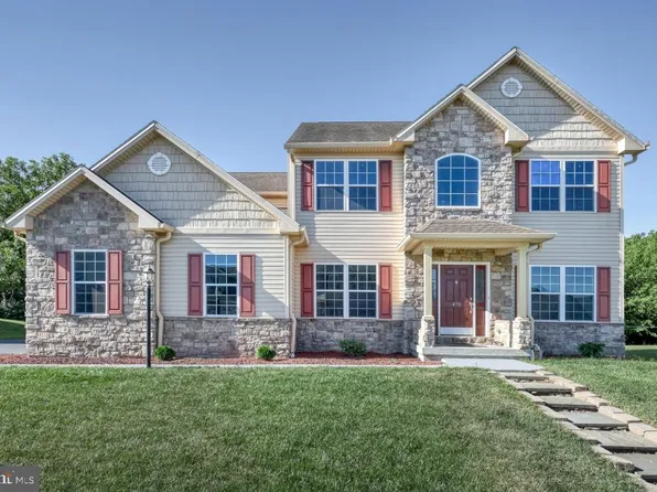 470 Barbara Dr, Mechanicsburg, PA 17050