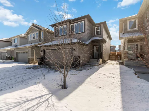 435 41st Ave NW, Edmonton, AB T6T 2G2