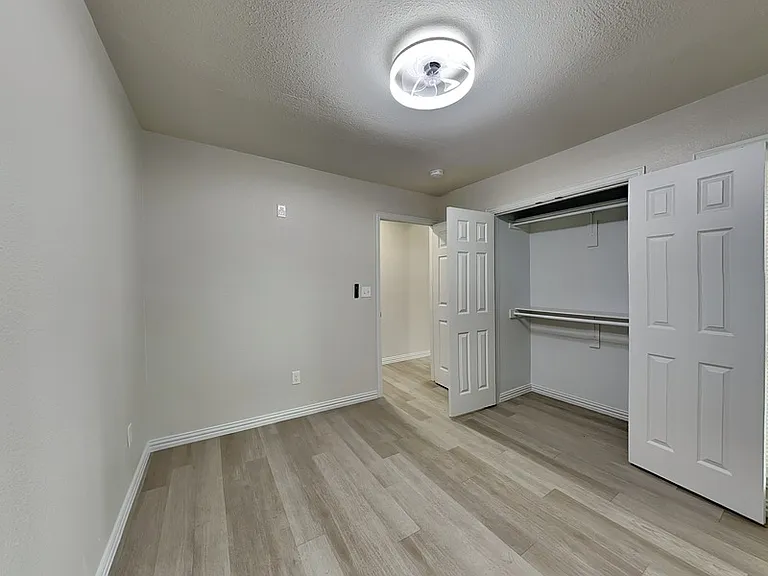 4348 Spindletree Ln — Photo 13