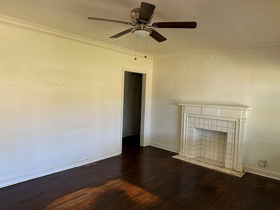 3rd image of 3601 Woodlawn Ave