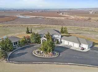 1050 Lewandowski Rd, Sunnyside, WA 98944