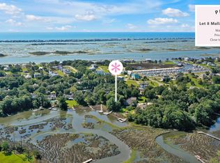 8 Mallard Bay Rd, Hampstead, NC 28443