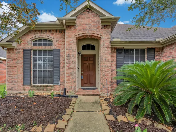 11511 Timberly Park Ln, Cypress, TX 77433