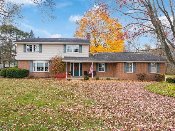 5765 Wiclif St NE, Canton, OH 44721