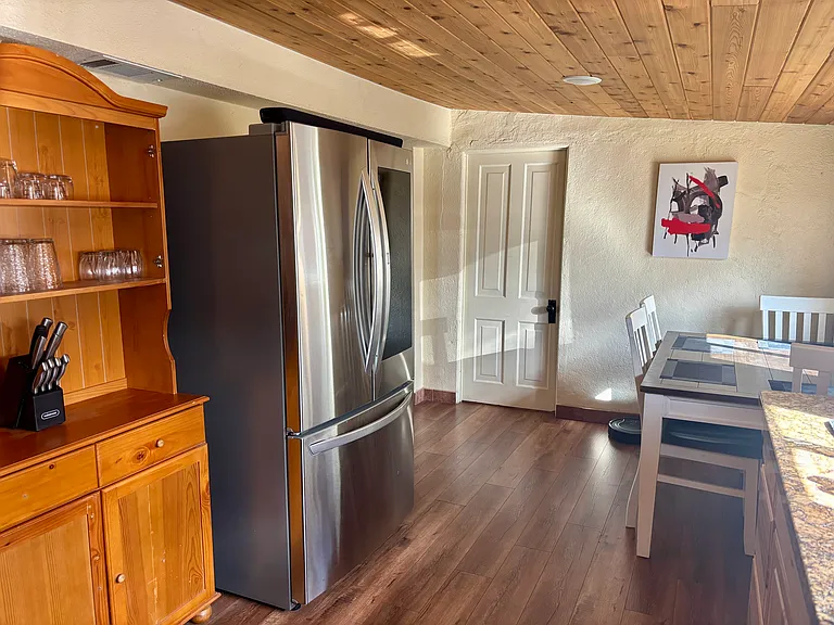 111 E Navajo Dr — Photo 8