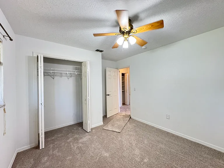 21606 Rosewood Ct — Photo 20